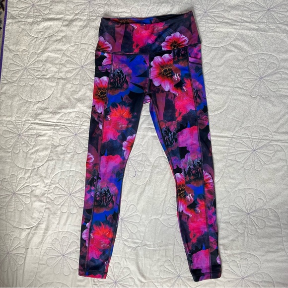 Velocity Pants - Velocity women’s floral patterned workout leggings size Medium
